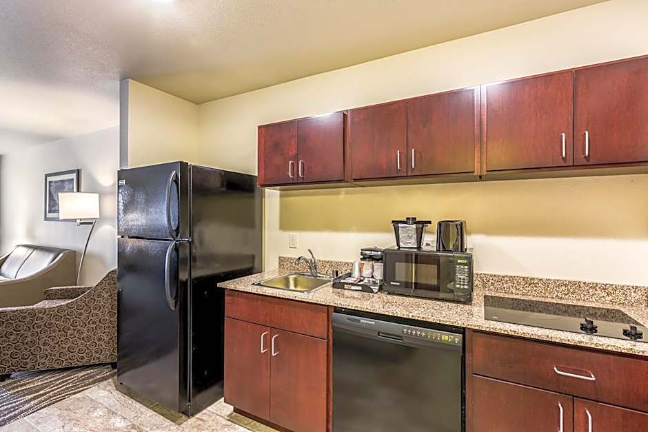 Cobblestone Hotel & Suites Hartford