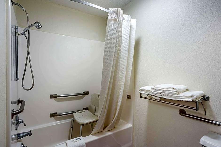 Rodeway Inn Cedar Rapids Westdale