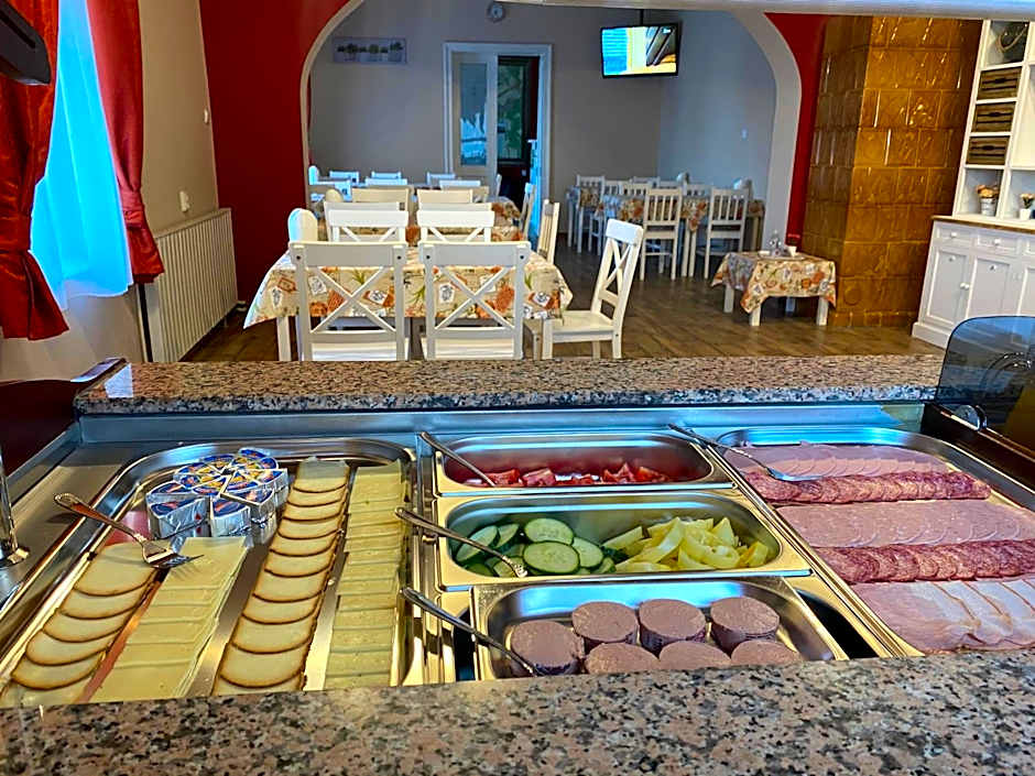 Kamarás Klastrom House