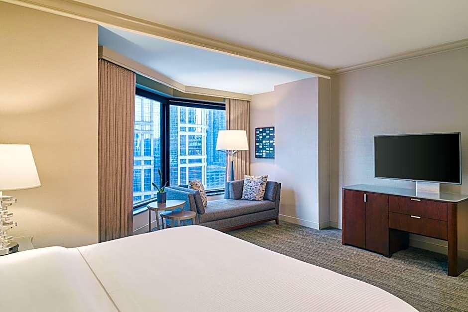 The Westin Chicago River North