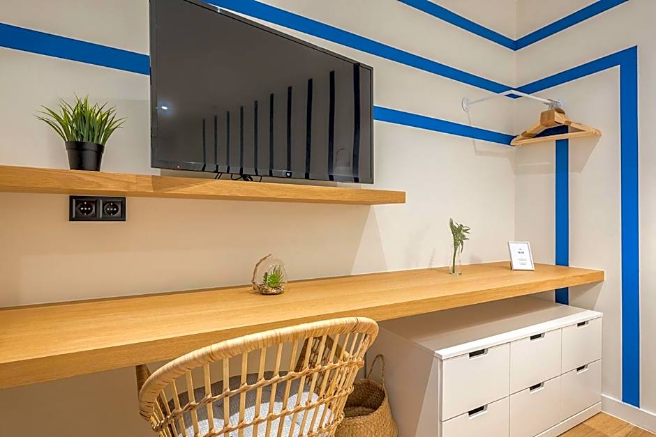 The Asprogeraka - self check-in rooms