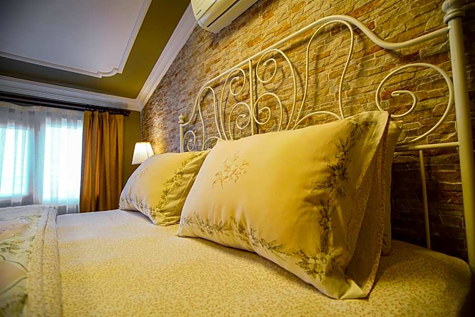 Urla Zeytin Hotel
