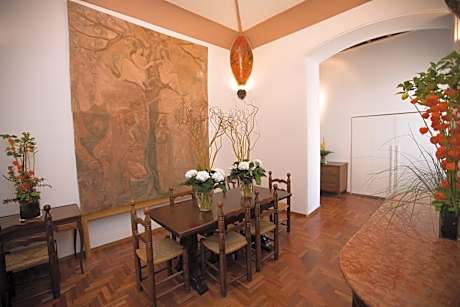AD2015 Guest House