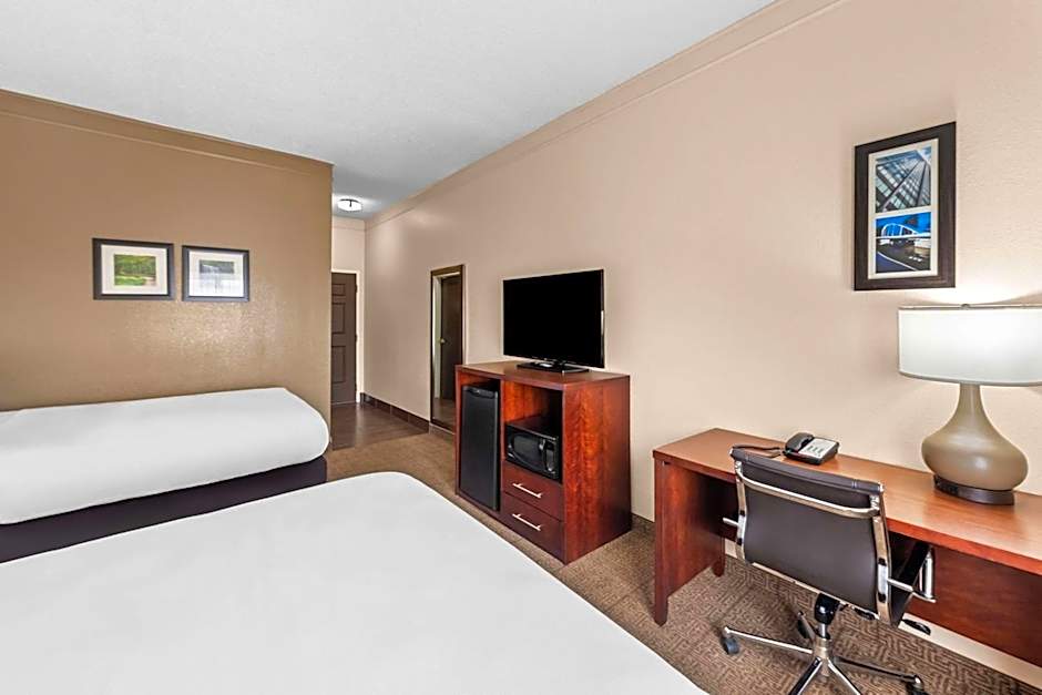 Comfort Inn & Suites Heath - Newark South