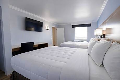 Queen Room with Two Queen Beds Non-Smoking
