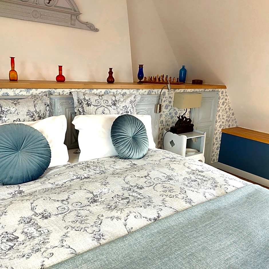 Kergroaz Maner Classé 5 épis Table d'Hôtes Manoir dans parc paysagé, spa en plein air Bornes véhicules électriques Petit déjeuner inclus