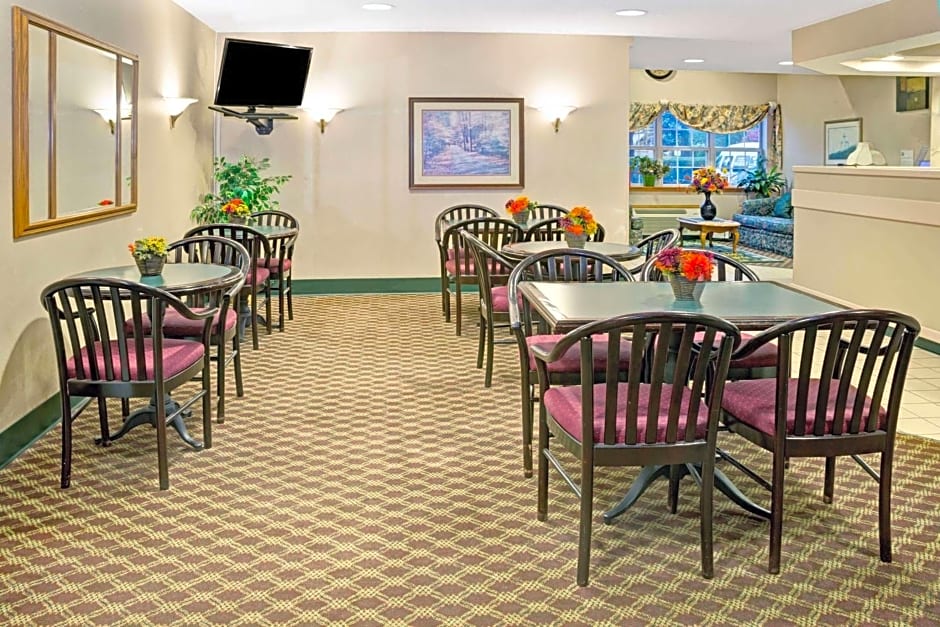 Microtel Inn & Suites by Wyndham Raleigh Durham Airport