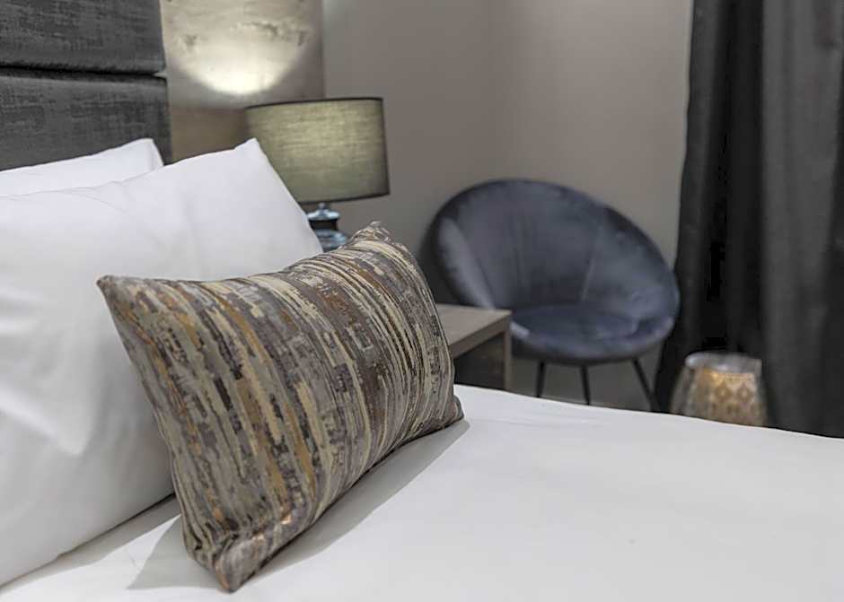 Luxe Suites Boutique Hotel