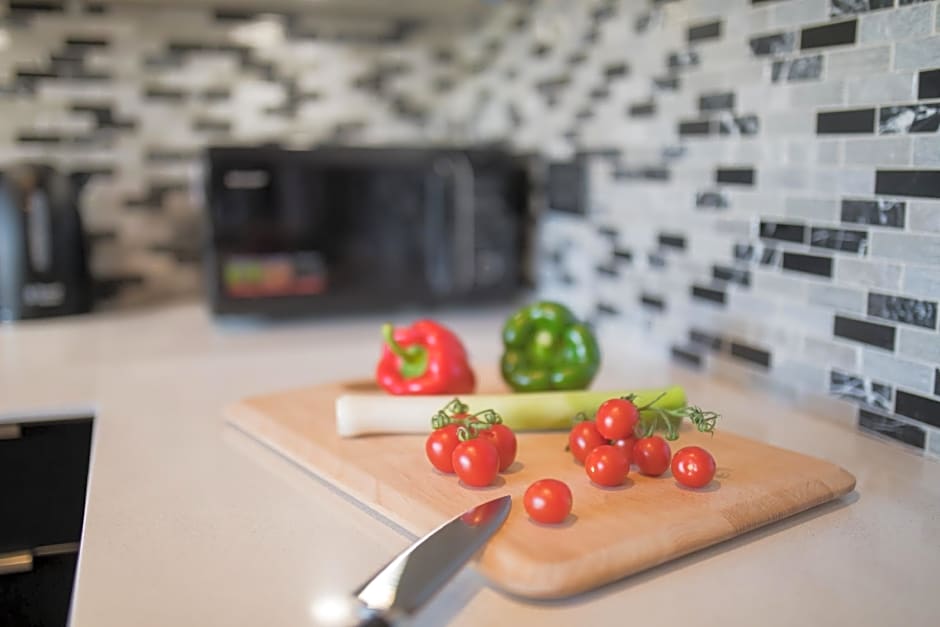 Locksbrook Lodge - Hot Tub - Spacious Outdoor Space