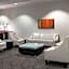Hilton Winnipeg Airport Suites