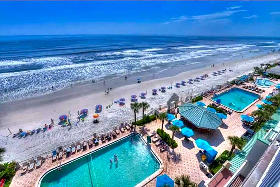 Beautiful one bedroom oceanfront condo