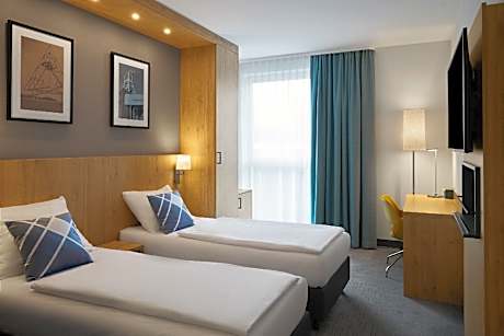 Standard 2 Twins, Guest room, 2 Twin, Street view