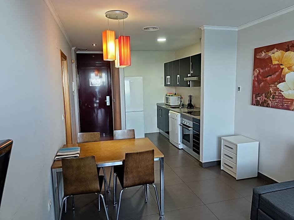 Aparthotel El Faro
