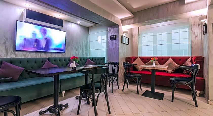 Maestro Hotel