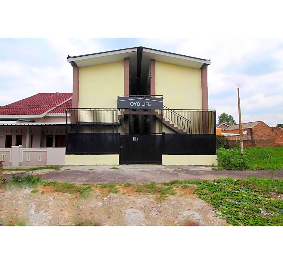OYO Life 2273 Pratama Homestay