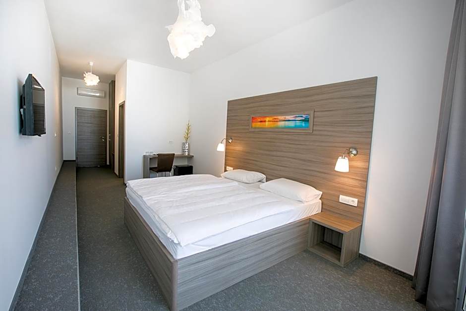 Barbara Piran Beach Hotel