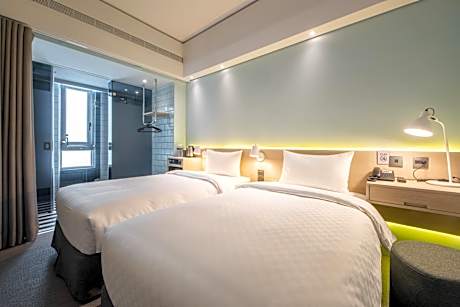 No Parking - Standard Twin Room