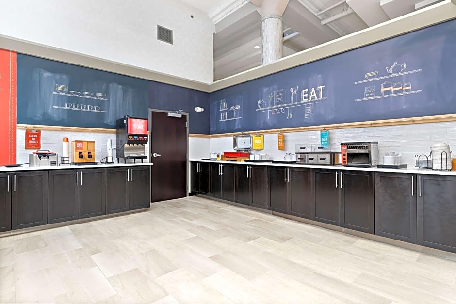 Hampton Inn By Hilton Kansas City Downtown Financial District, MO