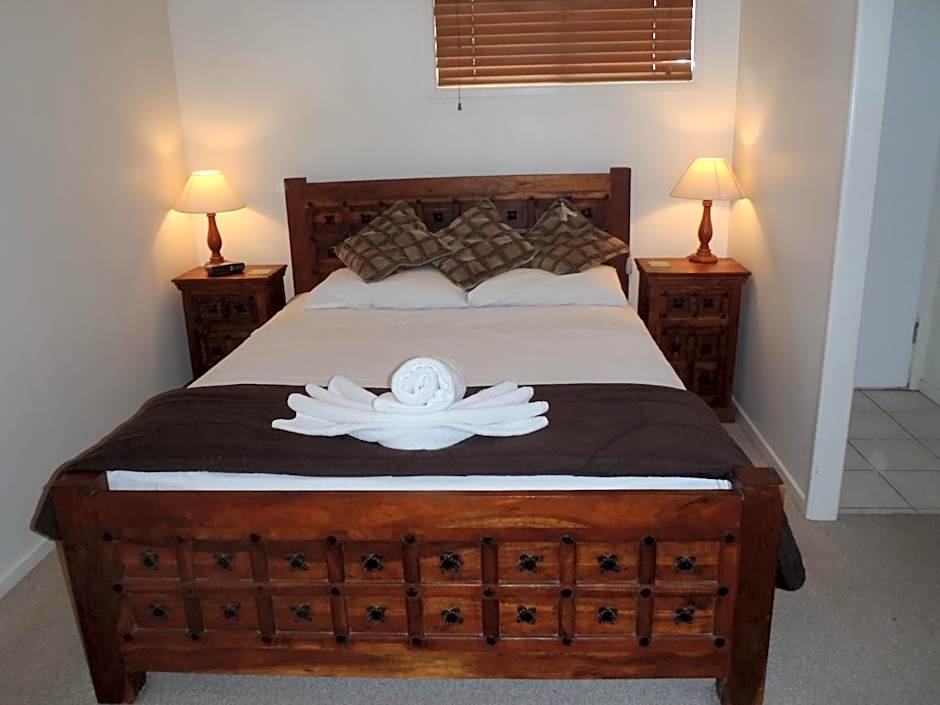 Beachside Holiday Units