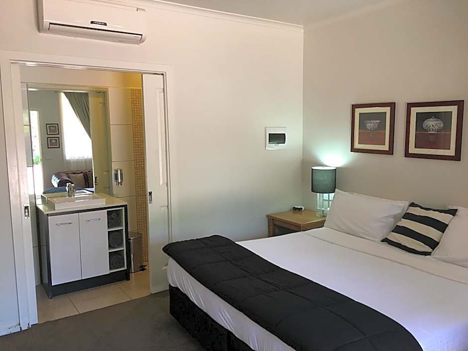 Norwood House Motel & Receptions