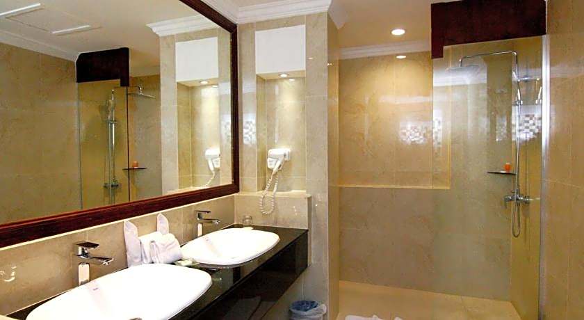 Hermes Palace Hotel Banda Aceh 