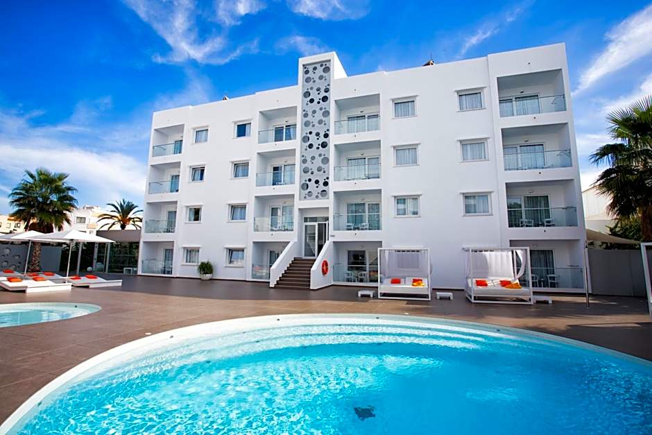 Photo 1 of 44 of Ibiza Sun- Apartments