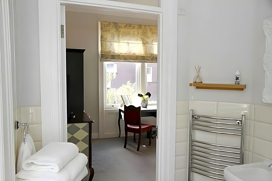 Maryville House Tearooms & Boutique B&B