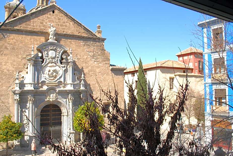La Perla Granada Suites