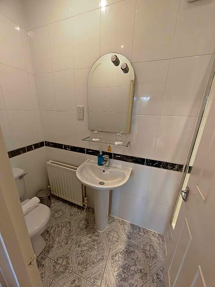 Lovelady Shield Hotel