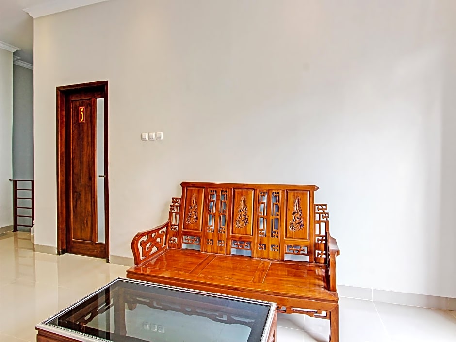 Hotel O Imperial Inn