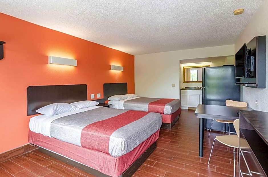 Motel 6-Lexington, VA