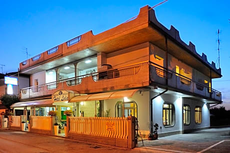 Hotel Lidia