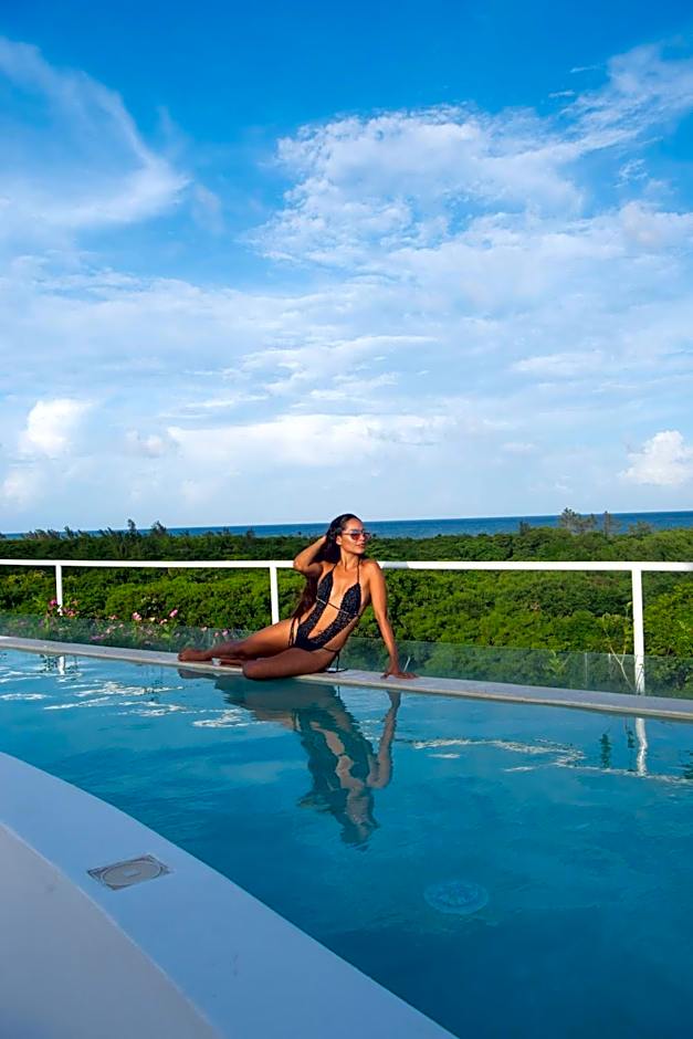 Ocean Zen Suites on 5th Avenue - Adults Only