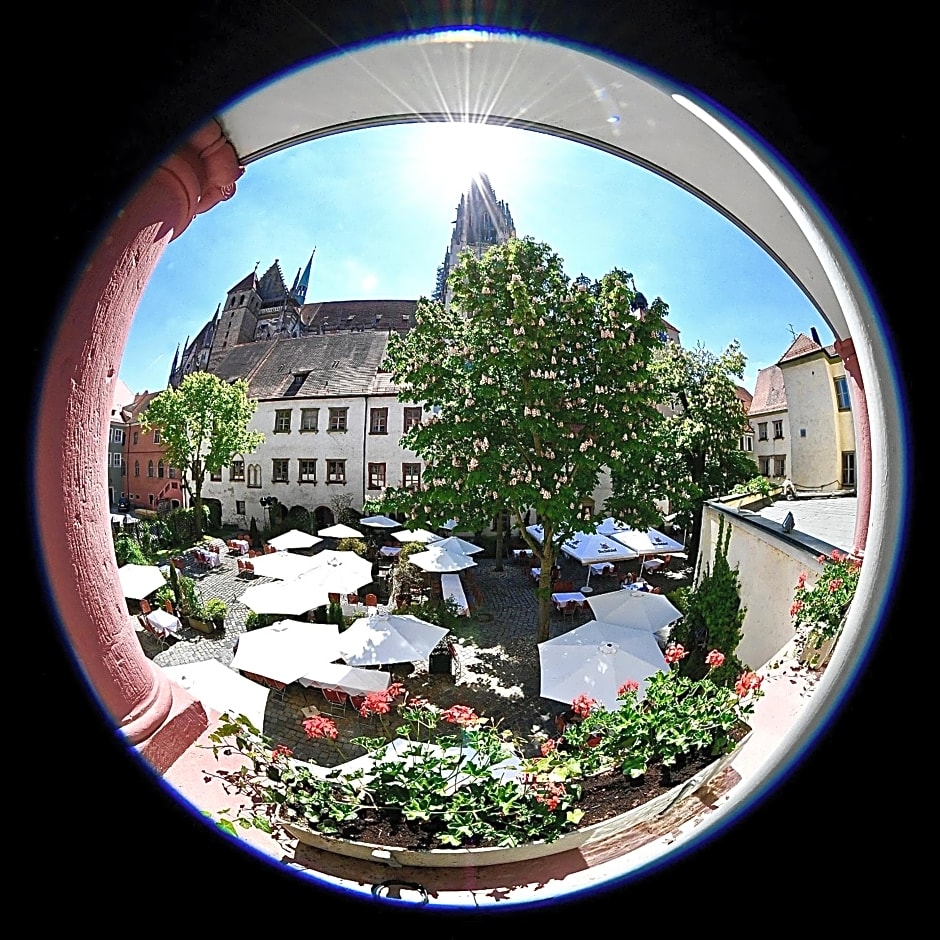 Hotel Bischofshof am Dom