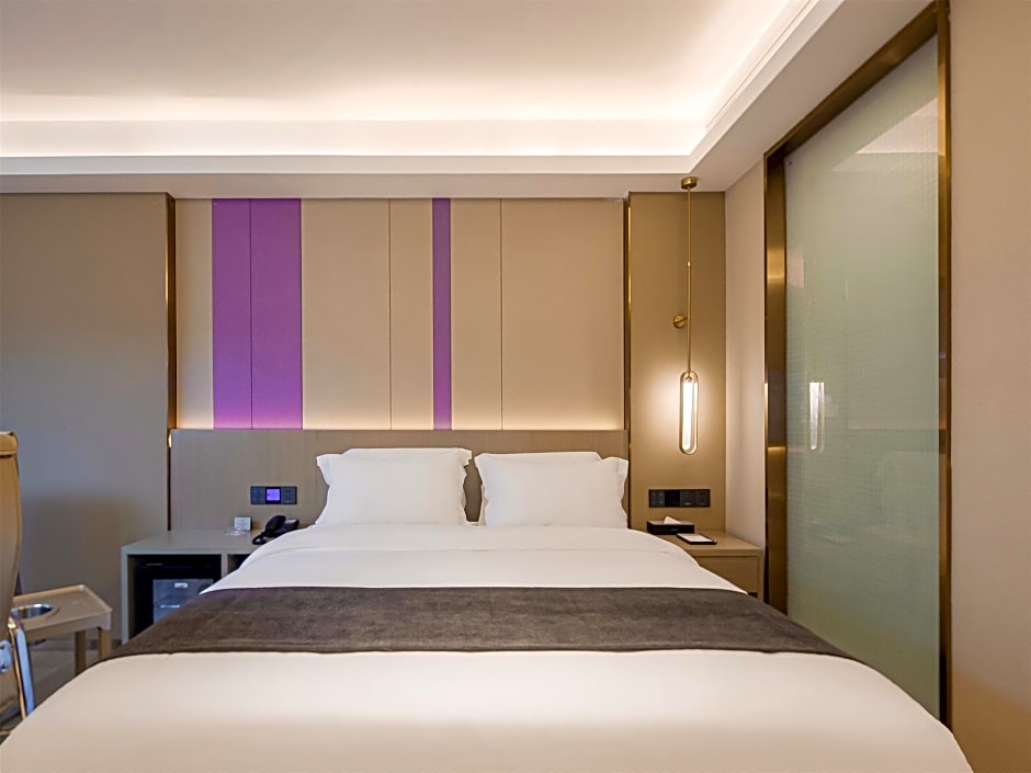 Lavande Hotel Yueyang County Fuya