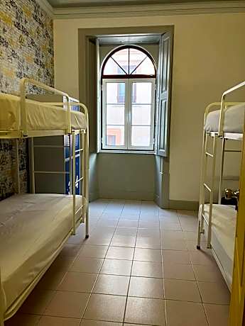 Single Bed in 6-Bed Dormitory Room