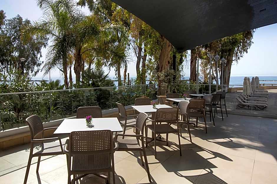 Harmony Bay Hotel
