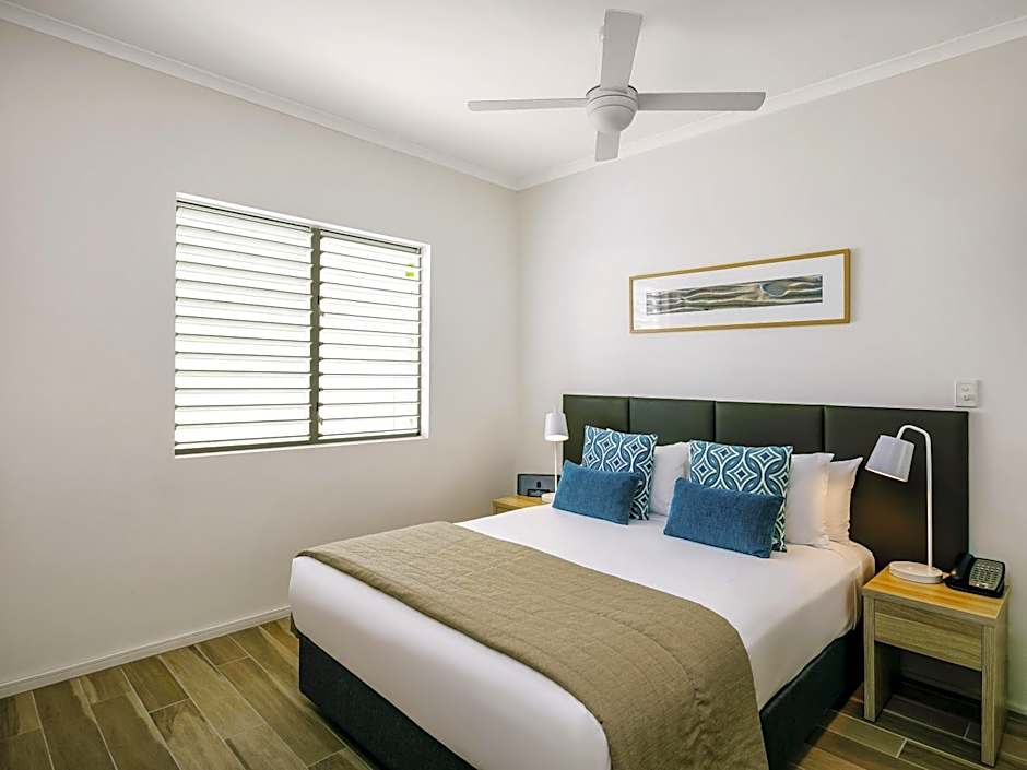 Mantra PortSea Port Douglas