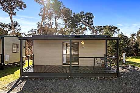 1 Bedroom Park Cabin