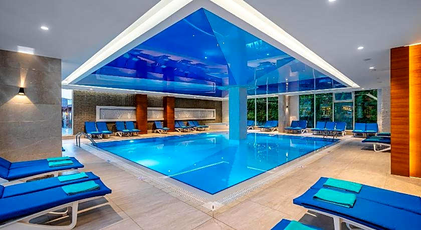 Kirman Sidera Luxury & Spa