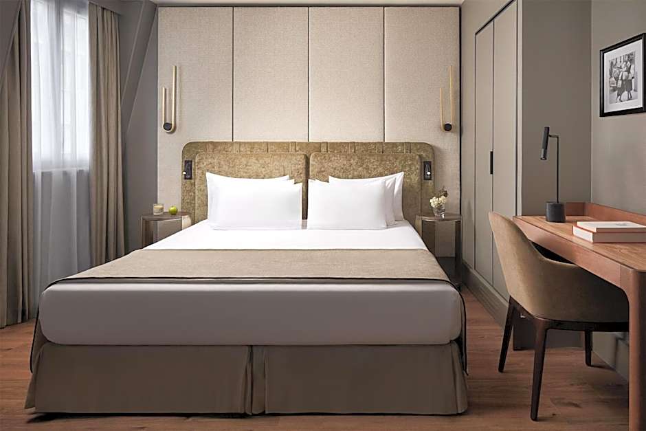 NH Paris Champs- Elysees