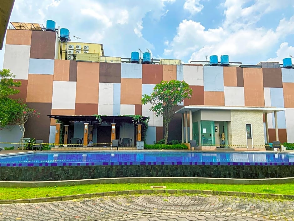 Aloha Guest House - 1 Male Only by ZUZU