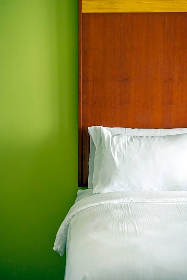 Holiday Inn & Suites Virginia Beach - North Beach By IHG