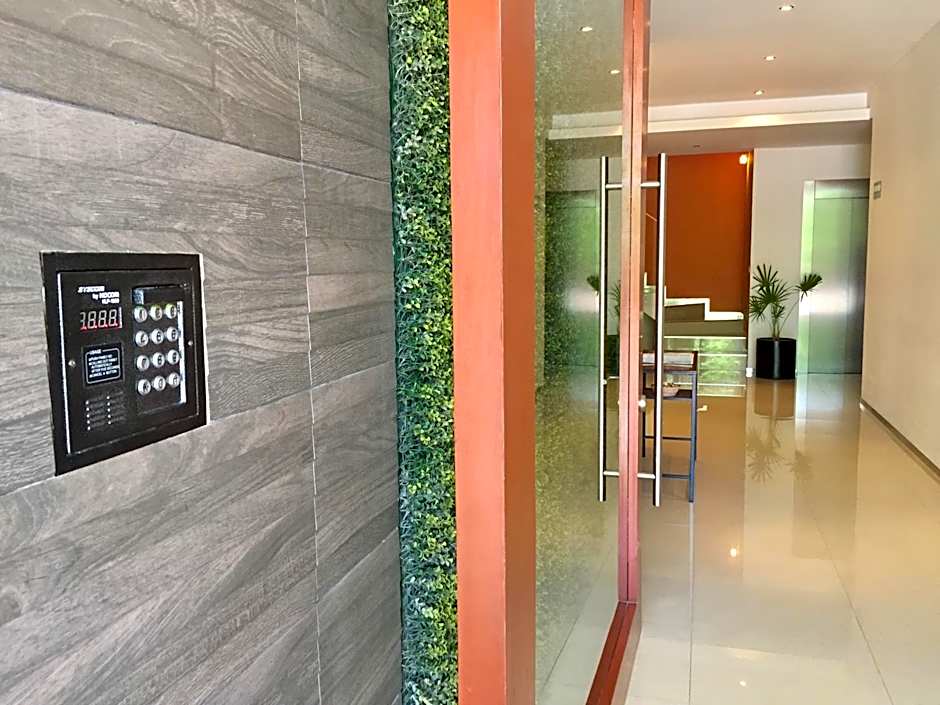 Luxury 5th Avenue Menesse 32