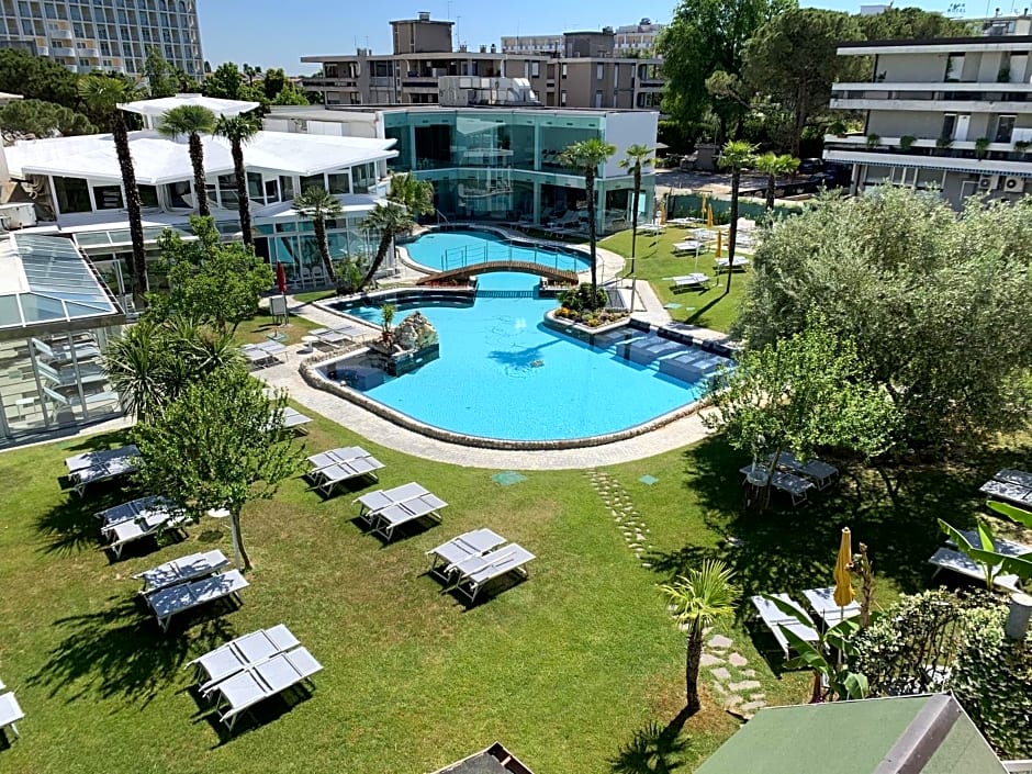 Panoramic Hotel Plaza