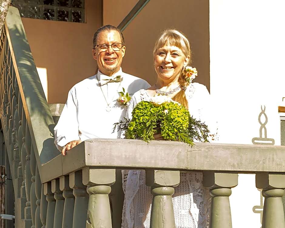 Suite Dreams Inn by the Beach