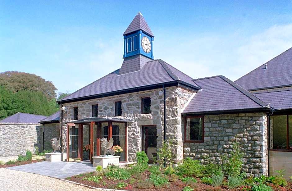 Tre-Ysgawen Hall & Spa