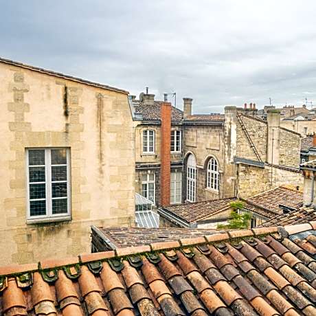 Single Room with Courtyard View