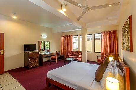 Deluxe Room with Pool View