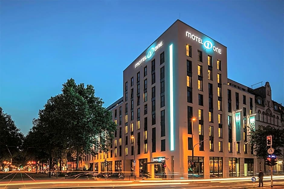 Motel One Düsseldorf-Hauptbahnhof